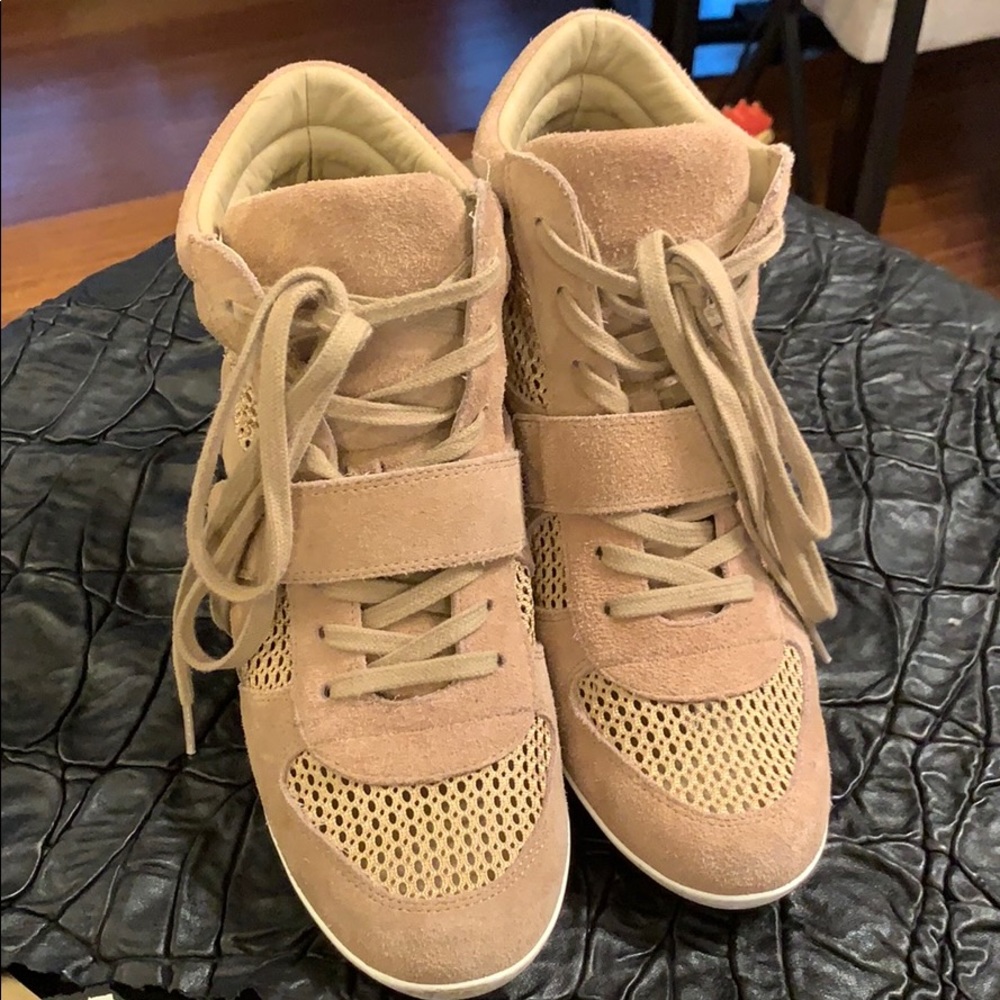 Ash Sneakers